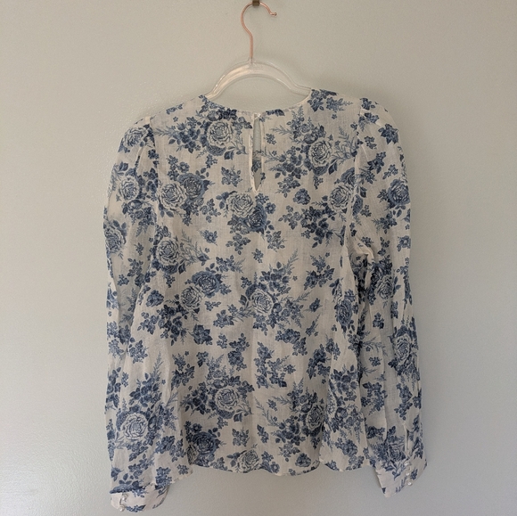 Cami NYC Vivi Boxy Floral Blouse Stonewash Floral Ramie White Blue Medium - Picture 2 of 12